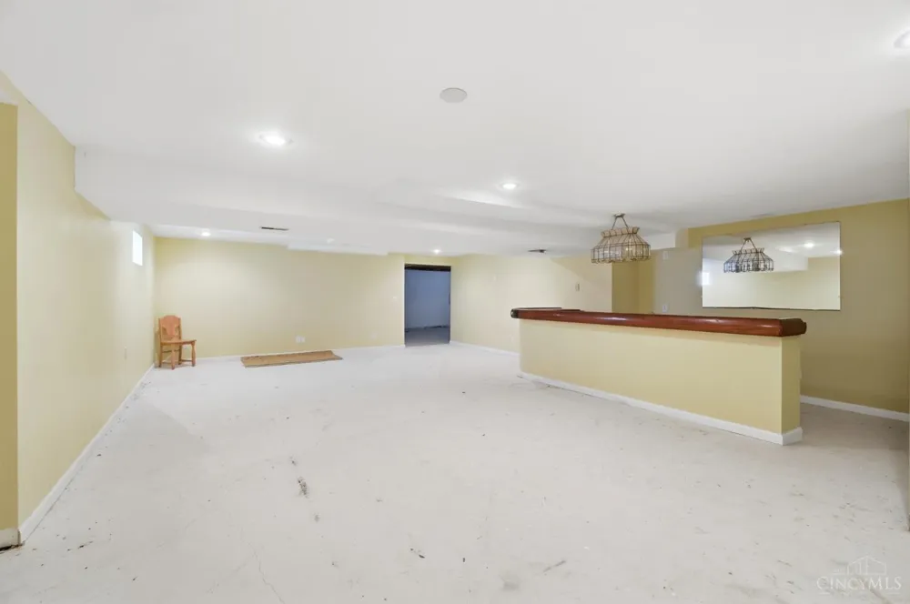 7795 Mitchell Park Drive Miami, OH 45002