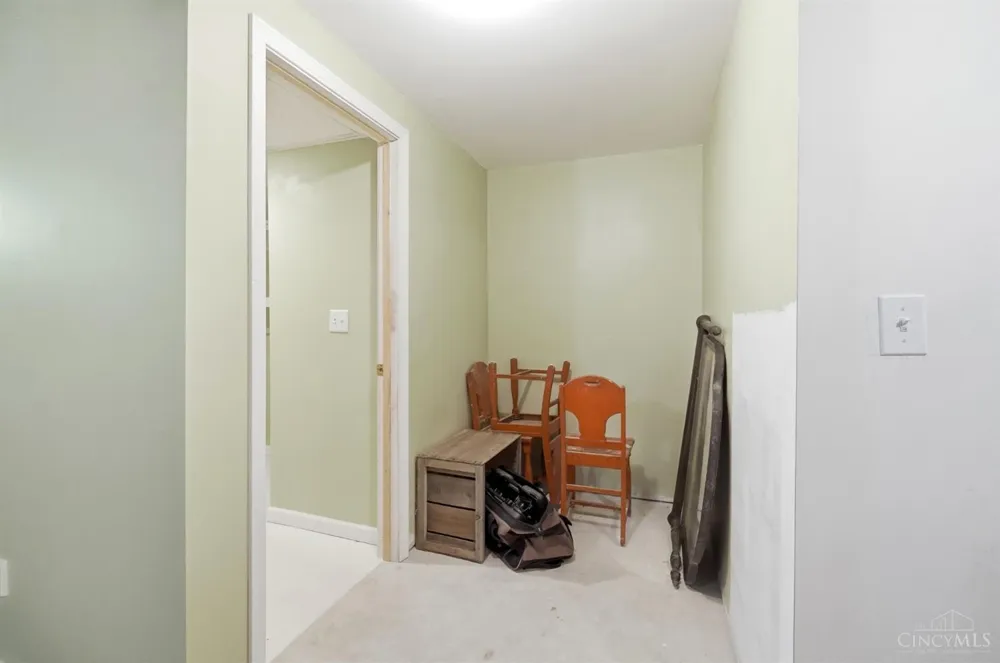 7795 Mitchell Park Drive Miami, OH 45002