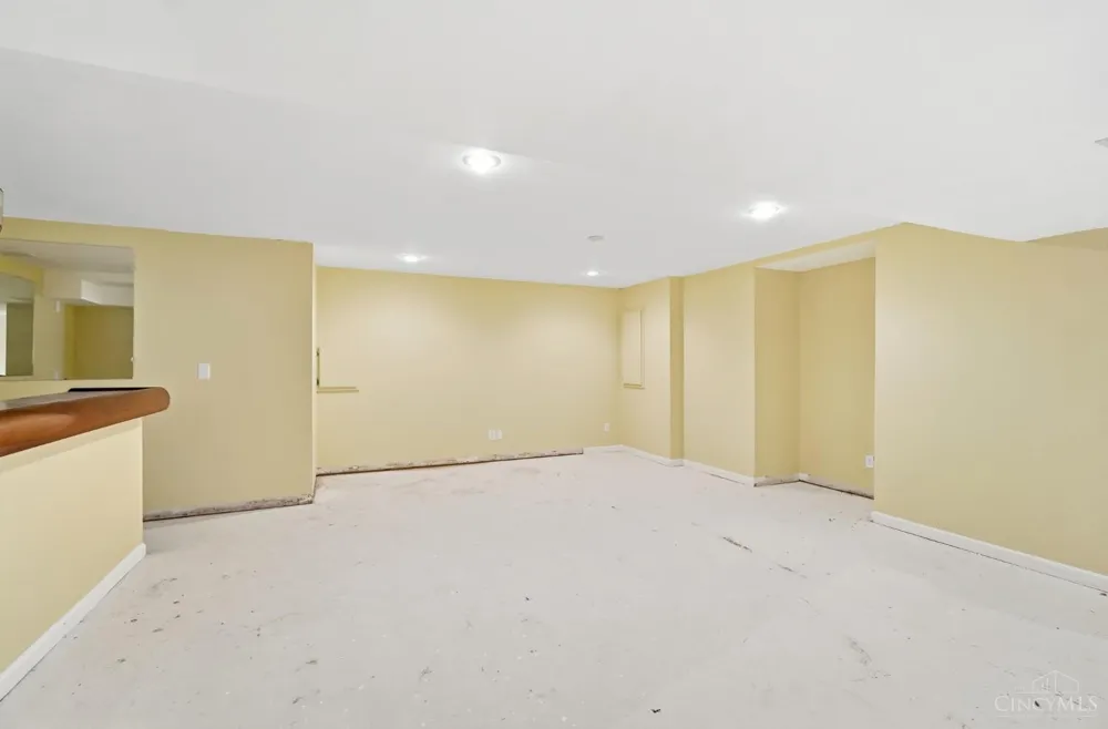 7795 Mitchell Park Drive Miami, OH 45002