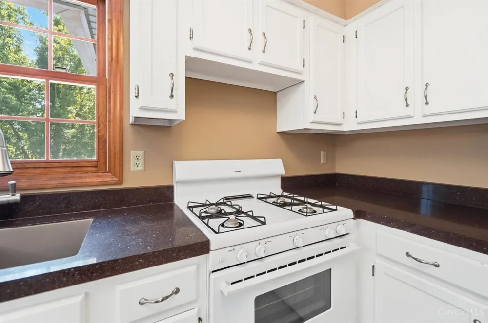 7795 Mitchell Park Drive Miami, OH 45002