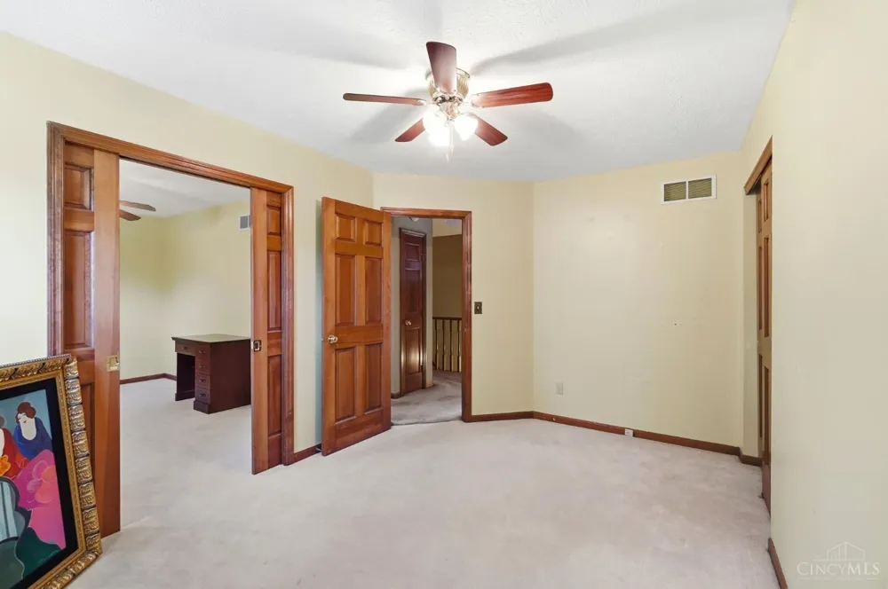 7795 Mitchell Park Drive Miami, OH 45002