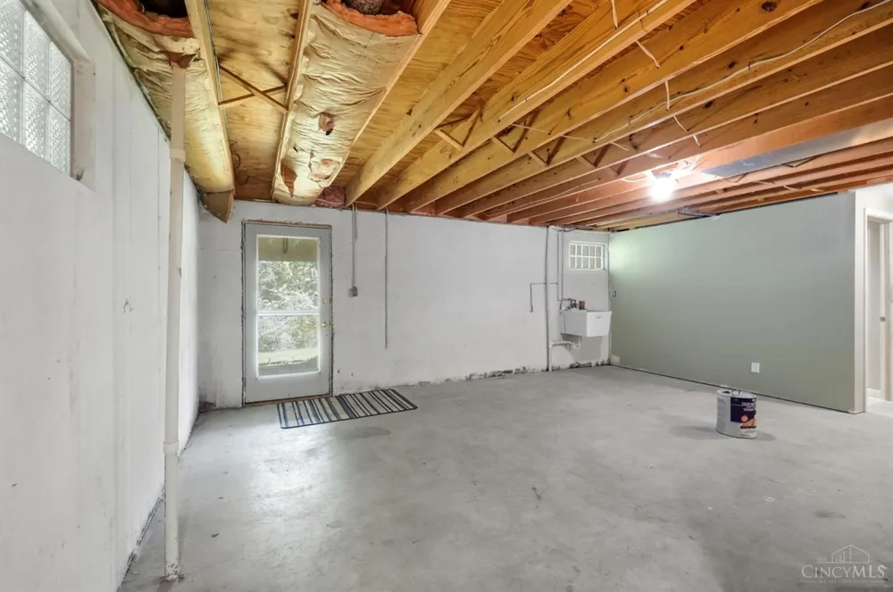 7795 Mitchell Park Drive Miami, OH 45002
