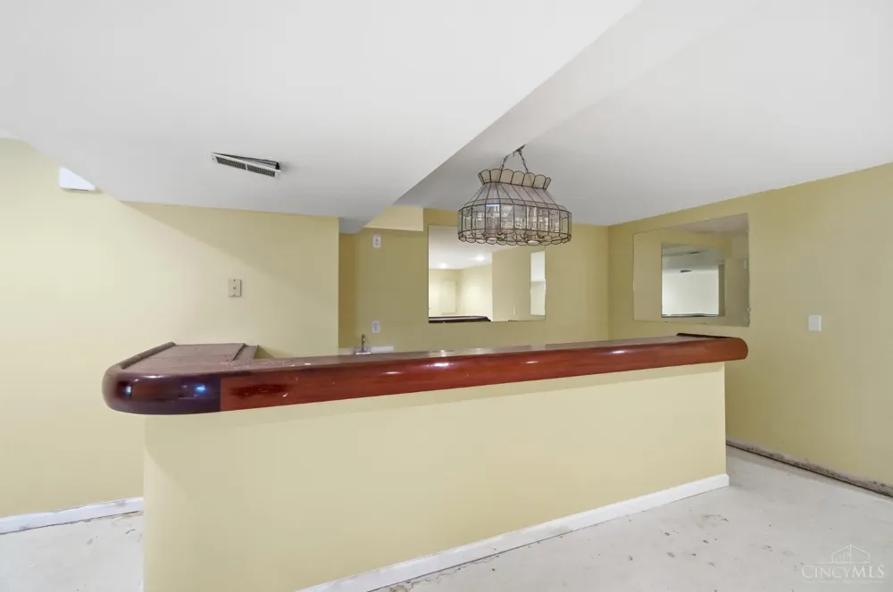7795 Mitchell Park Drive Miami, OH 45002