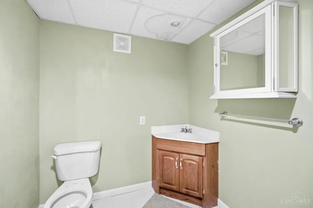 7795 Mitchell Park Drive Miami, OH 45002
