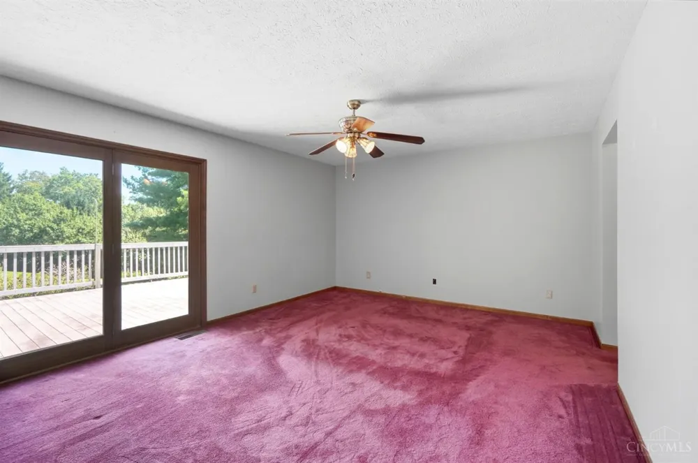 7795 Mitchell Park Drive Miami, OH 45002