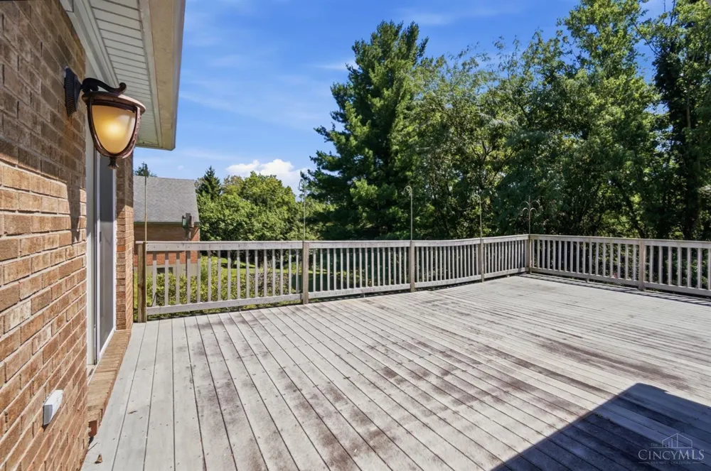 7795 Mitchell Park Drive Miami, OH 45002