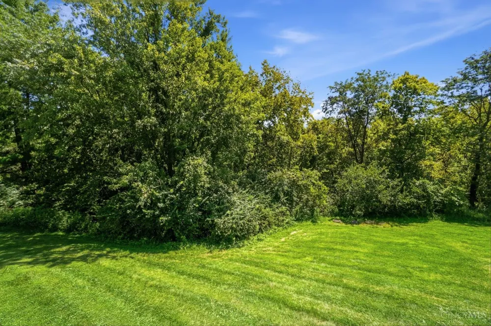 7795 Mitchell Park Drive Miami, OH 45002