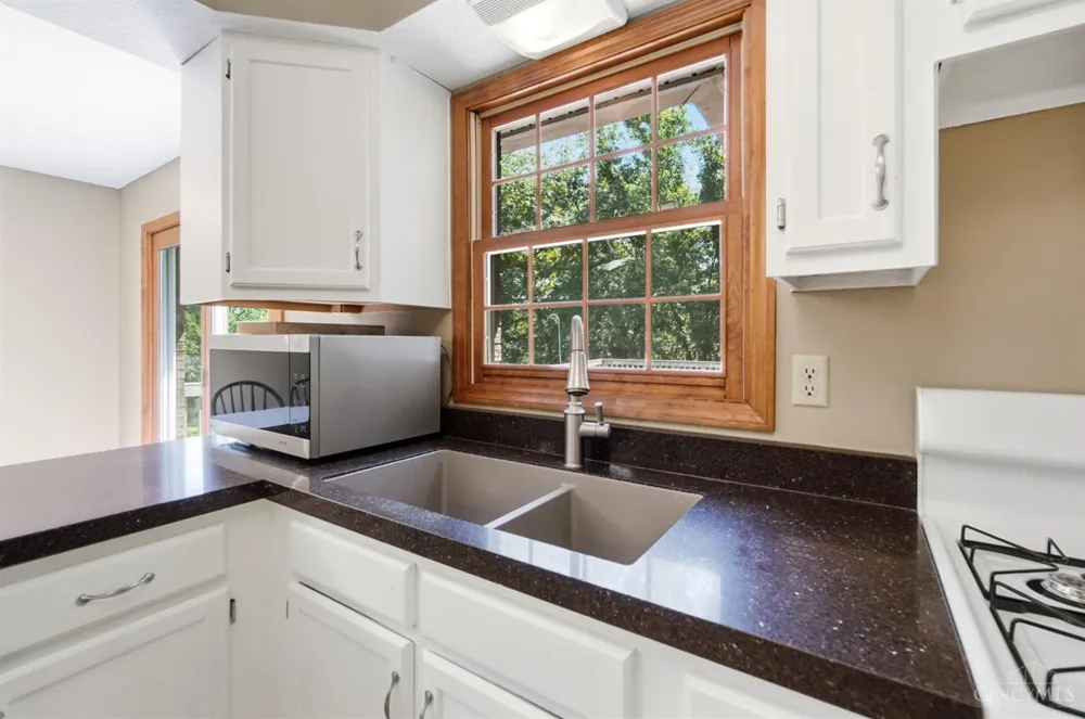 7795 Mitchell Park Drive Miami, OH 45002