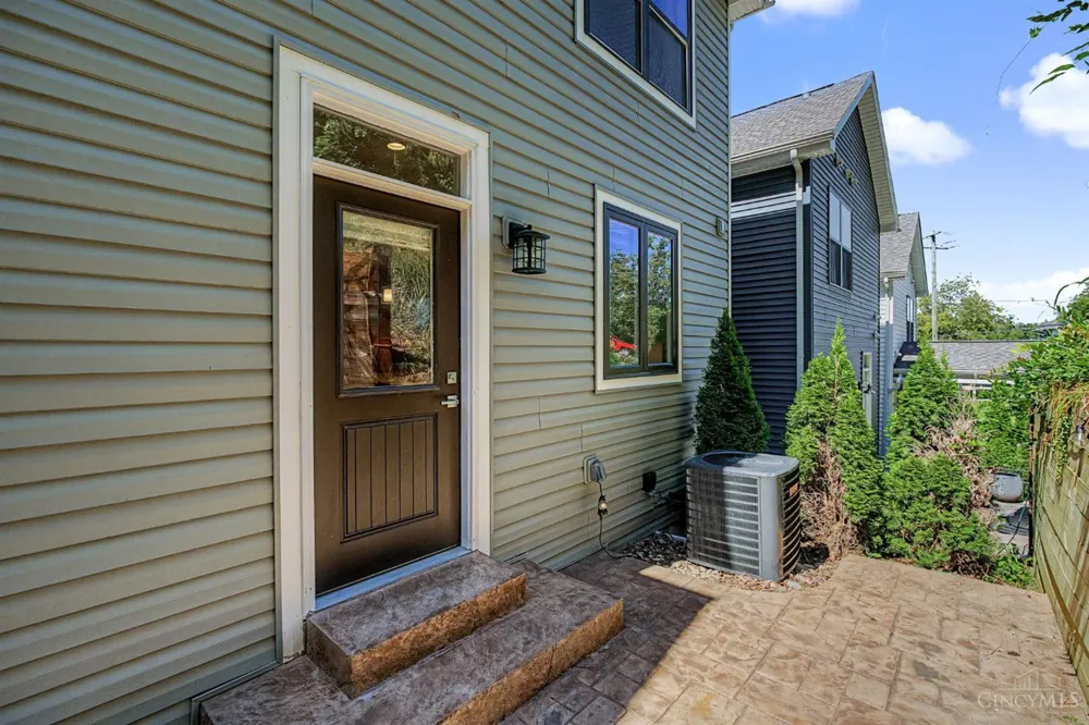 217 S Second St Loveland, OH 45140