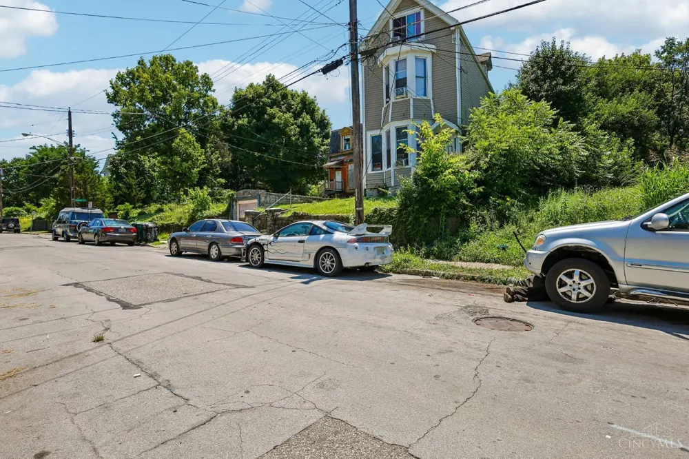 1875 Knox Street Cincinnati, OH 45214