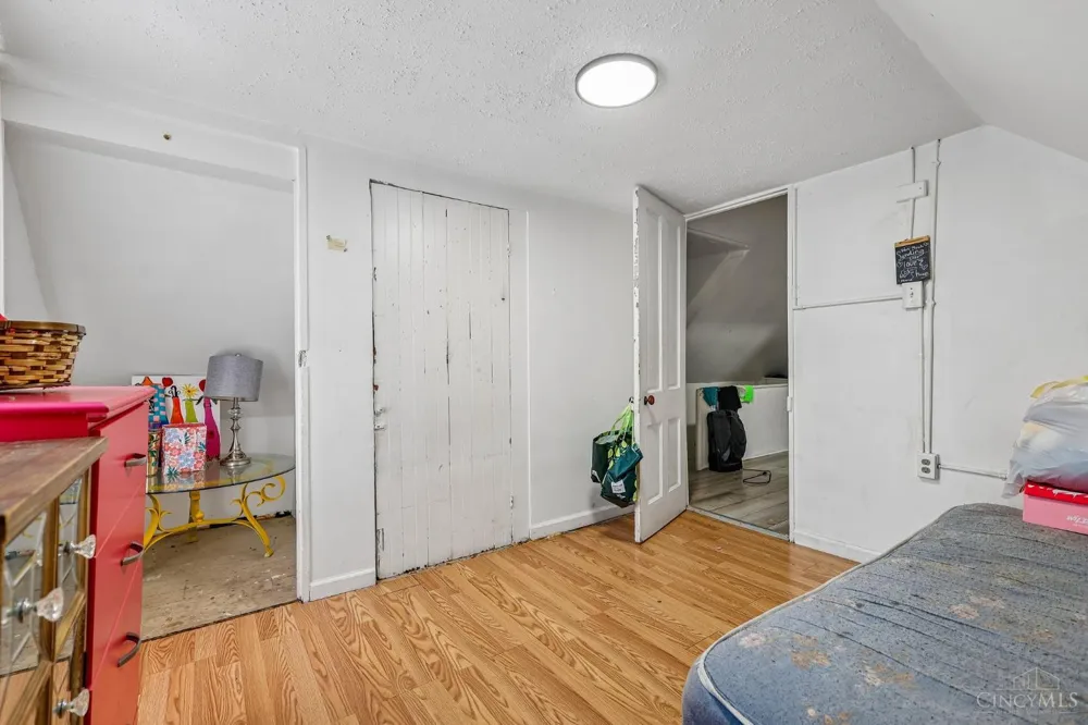 1875 Knox Street Cincinnati, OH 45214