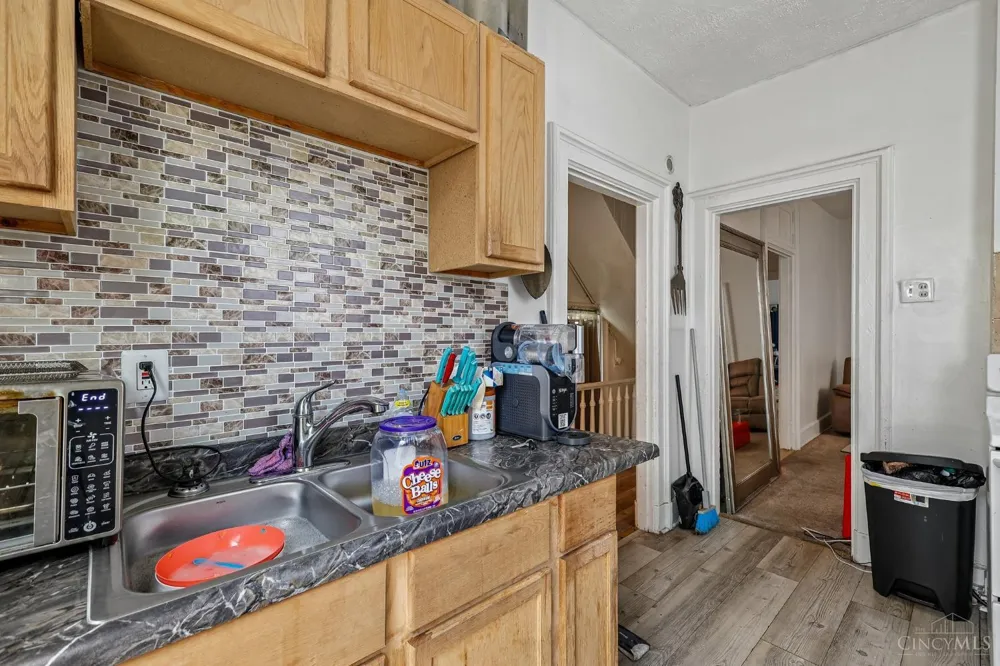 1875 Knox Street Cincinnati, OH 45214