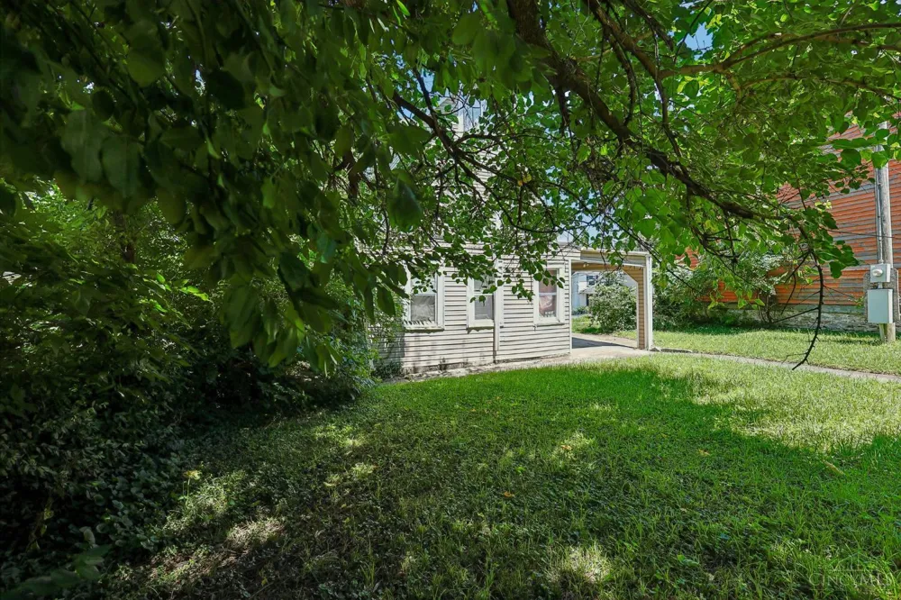 1875 Knox Street Cincinnati, OH 45214