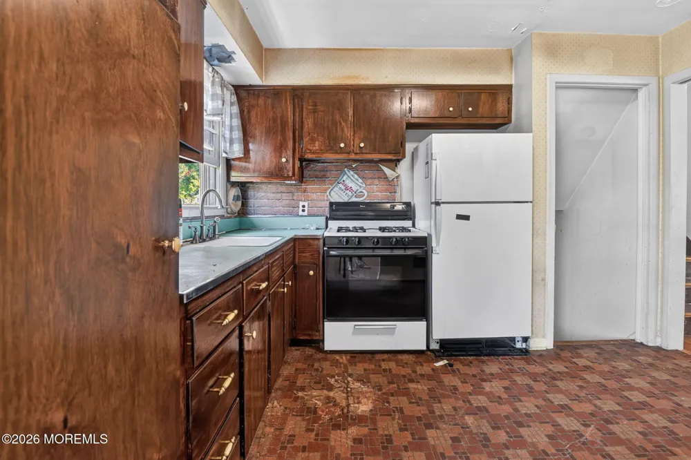 110 Iris Drive Neptune Township, NJ 07753