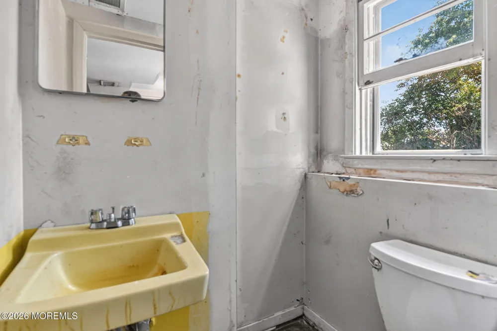 110 Iris Drive Neptune Township, NJ 07753