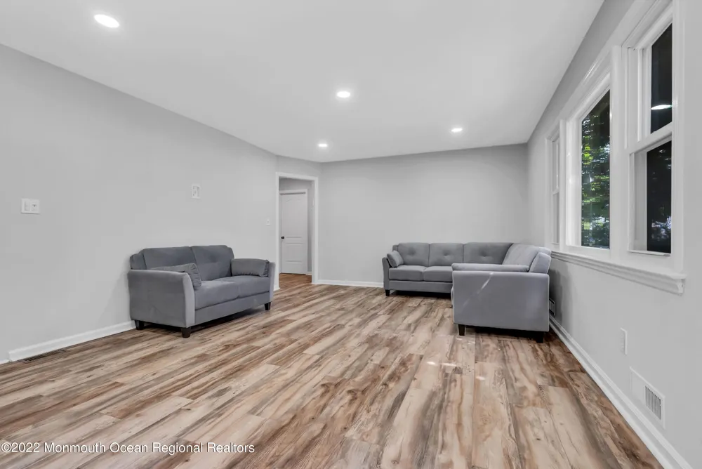 224 Cedar Street Oakhurst, NJ 07755