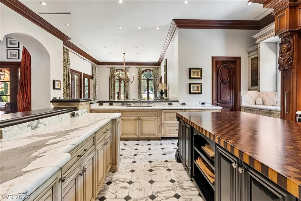 19 Eagles Landing Lane Las Vegas, NV 89141