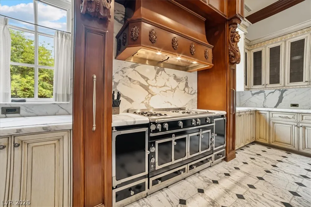 19 Eagles Landing Lane Las Vegas, NV 89141