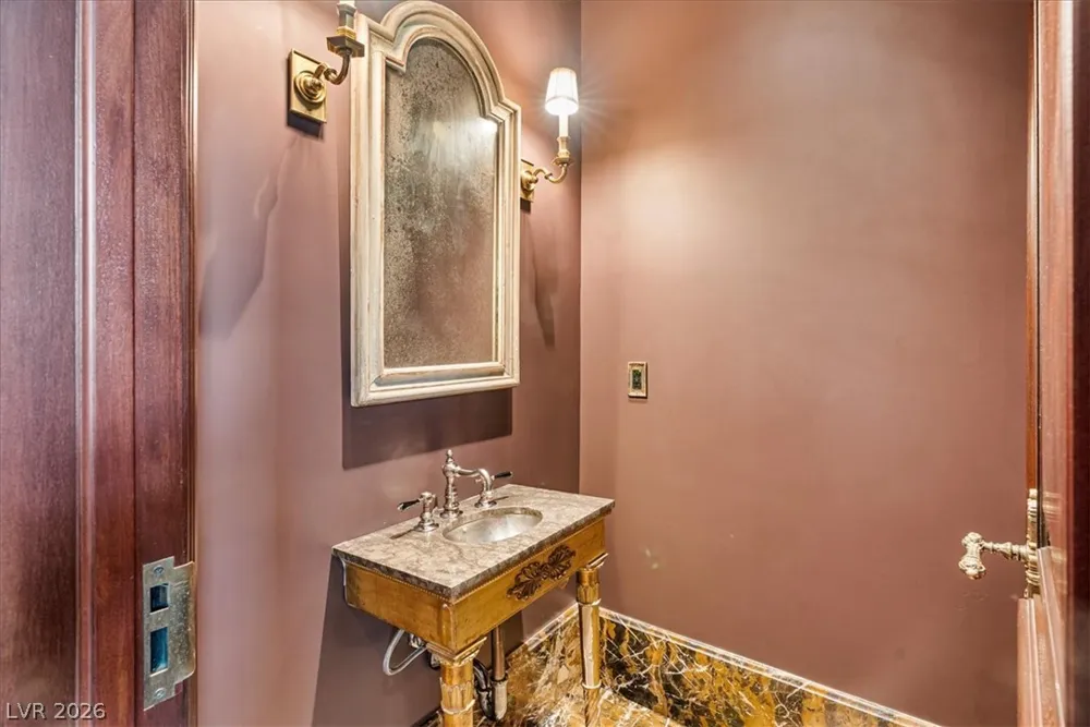 19 Eagles Landing Lane Las Vegas, NV 89141