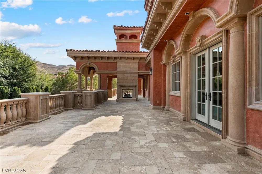 19 Eagles Landing Lane Las Vegas, NV 89141