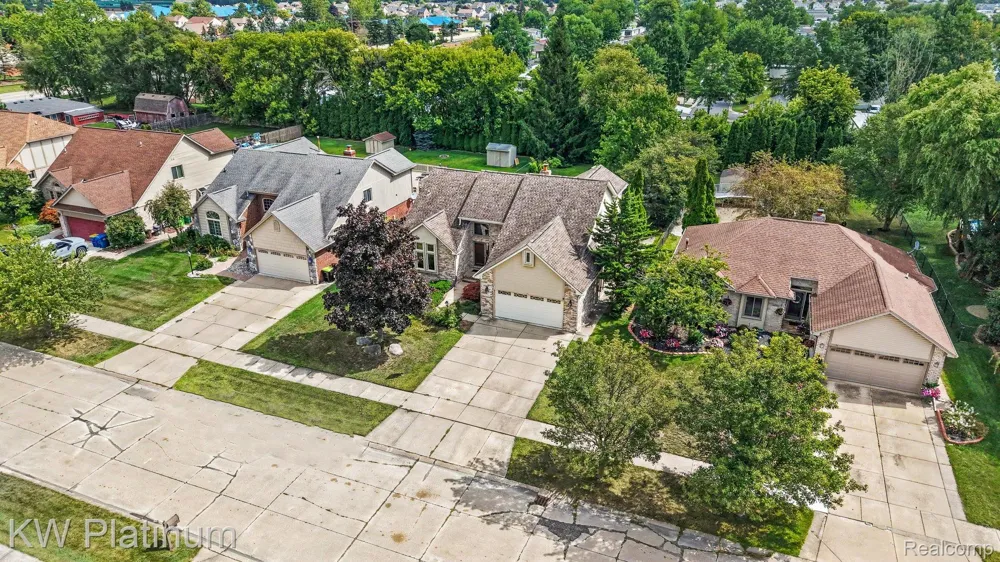 52824 Mary Martin Drive Chesterfield Township, MI 48051