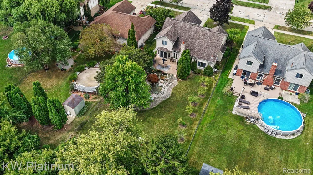 52824 Mary Martin Drive Chesterfield Township, MI 48051