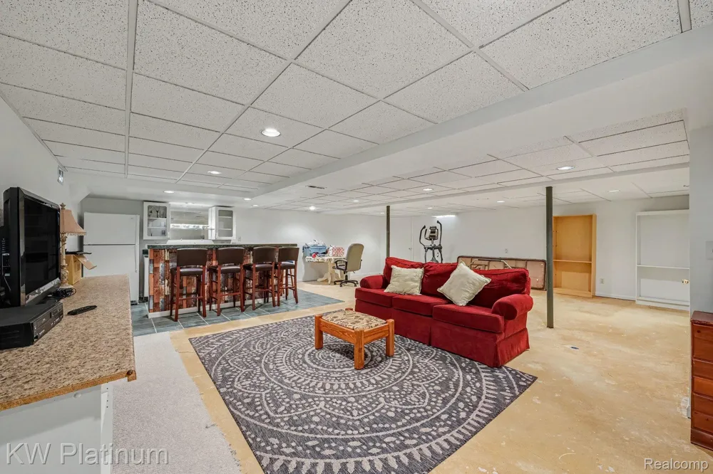 52824 Mary Martin Drive Chesterfield Township, MI 48051