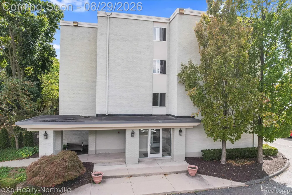 770 Deer Street #204 Plymouth City, MI 48170