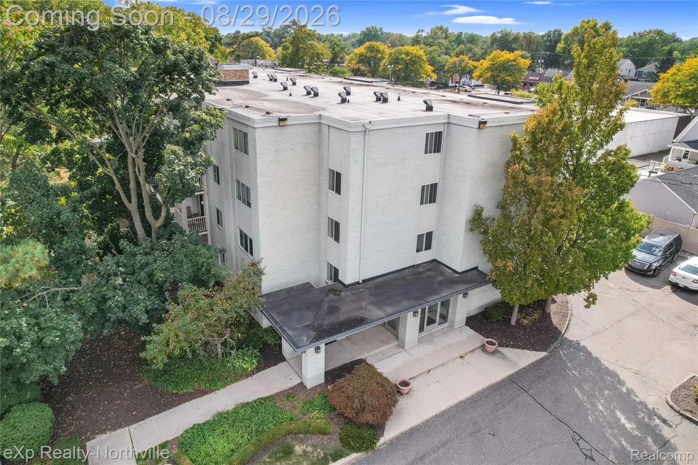 770 Deer Street #204 Plymouth City, MI 48170
