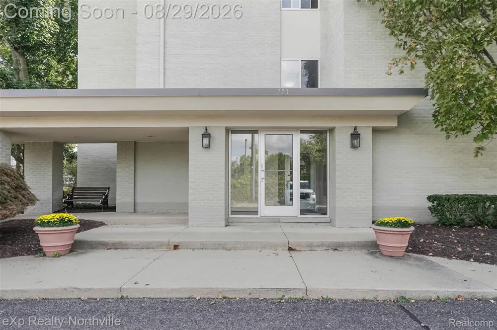 770 Deer Street #204 Plymouth City, MI 48170