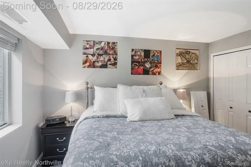 770 Deer Street #204 Plymouth City, MI 48170
