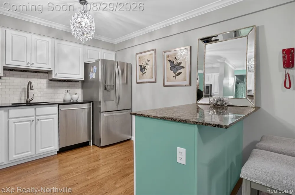 770 Deer Street #204 Plymouth City, MI 48170
