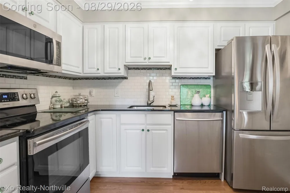 770 Deer Street #204 Plymouth City, MI 48170