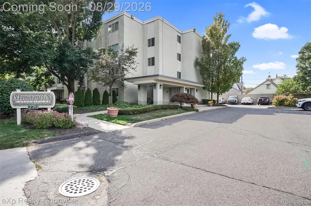770 Deer Street #204 Plymouth City, MI 48170