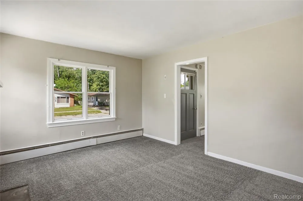25433 McDonald Street Dearborn Heights City, MI 48125