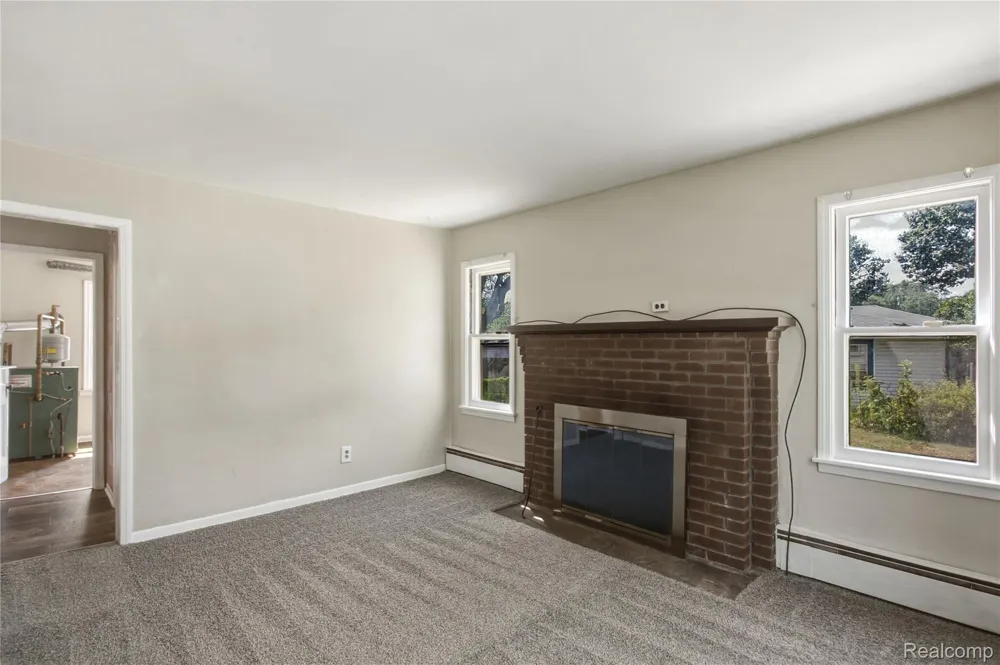 25433 McDonald Street Dearborn Heights City, MI 48125
