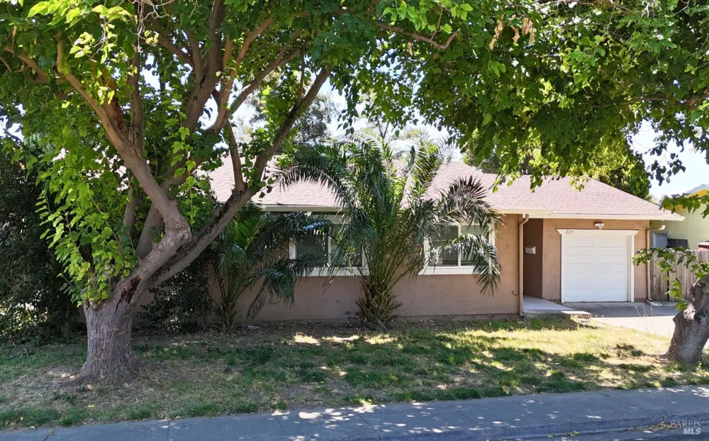 229 Long Street Suisun City, CA 94585