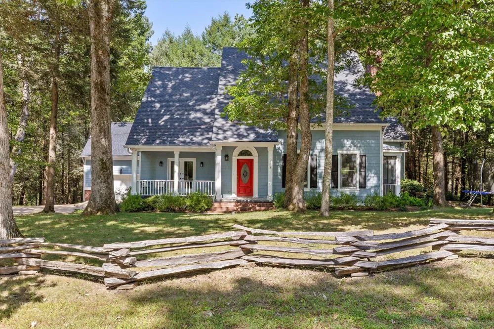 5 Brooks Edge Lane Signal Mountain, TN 37377