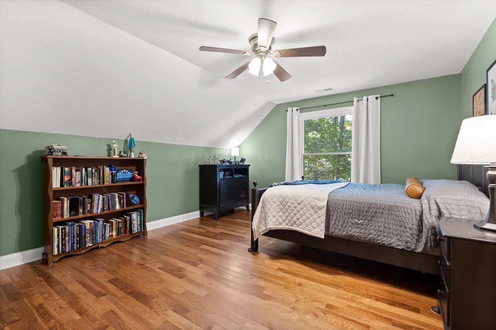 5 Brooks Edge Lane Signal Mountain, TN 37377
