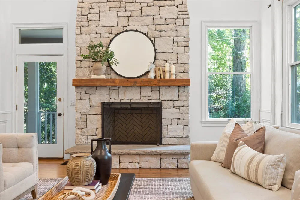 5 Brooks Edge Lane Signal Mountain, TN 37377