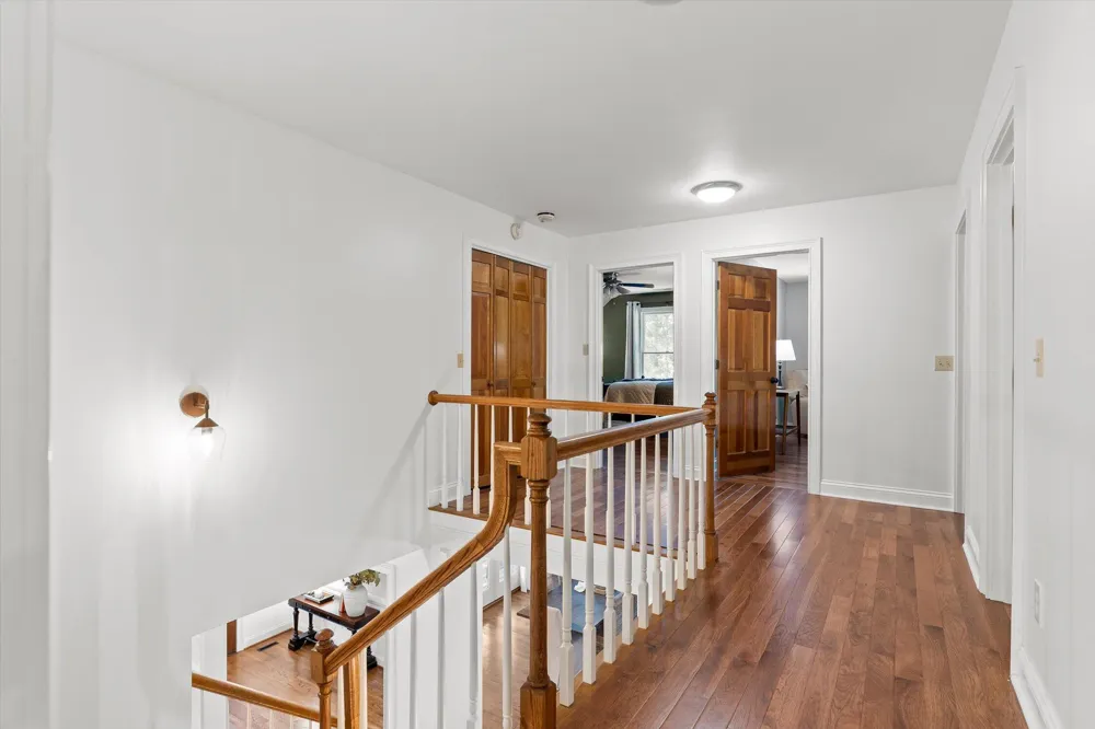 5 Brooks Edge Lane Signal Mountain, TN 37377