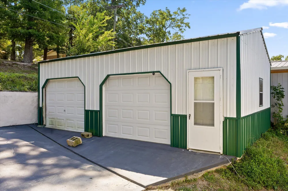 13 Travis Road Rossville, GA 30741
