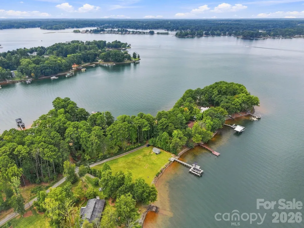 106 Stepaside Lane Mooresville, NC 28117