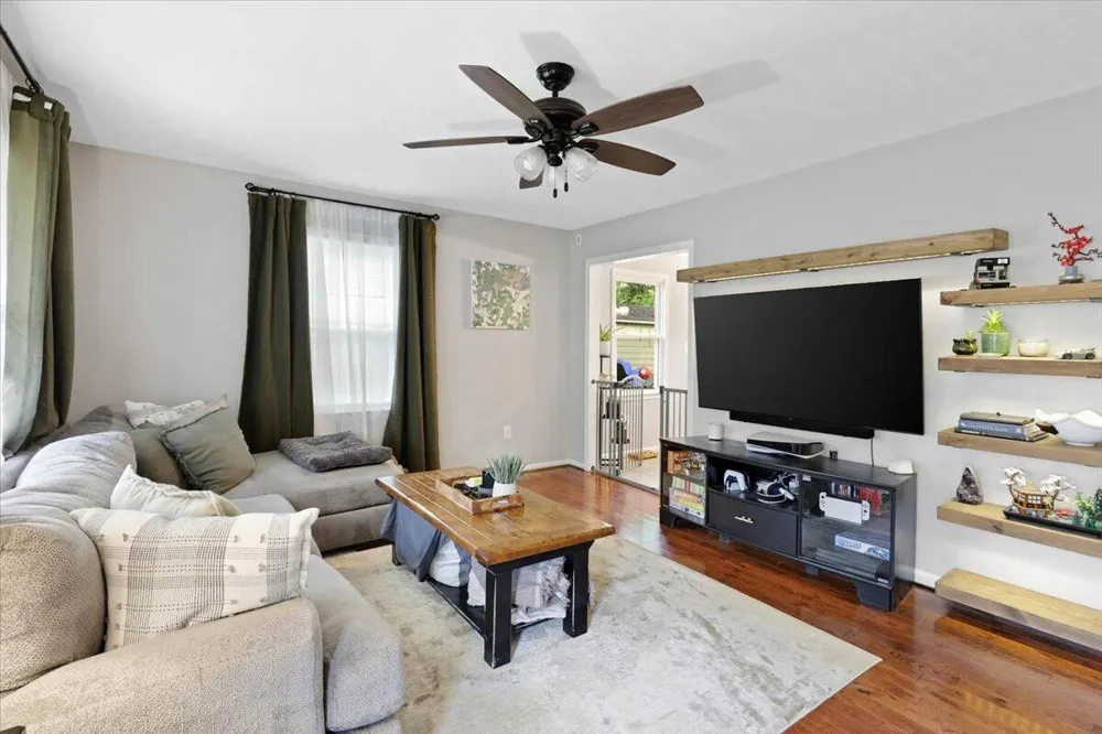 303 S Main Street Adairsville, GA 30103