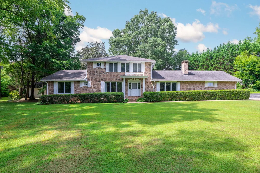 9113 Edgewater Road Chattanooga, TN 37416