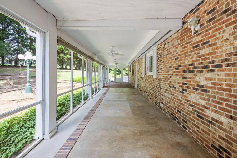 9113 Edgewater Road Chattanooga, TN 37416