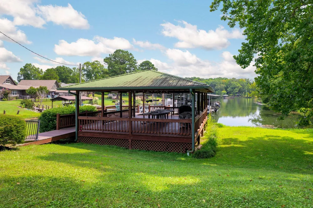 9113 Edgewater Road Chattanooga, TN 37416