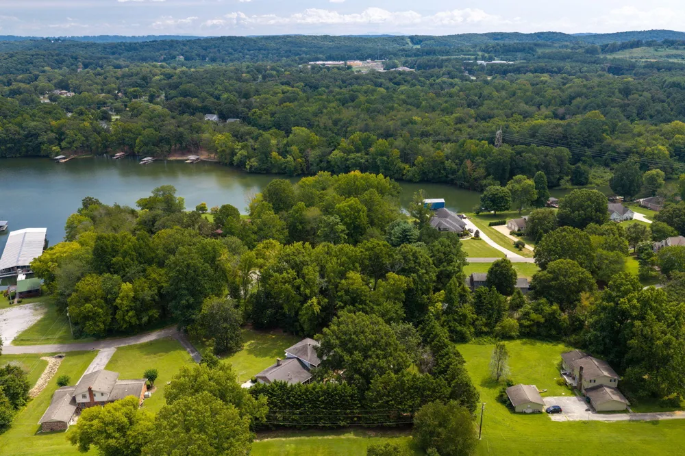 9113 Edgewater Road Chattanooga, TN 37416
