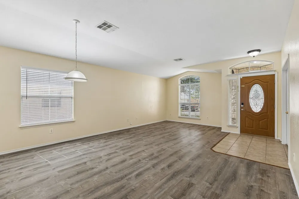 1512 Sweet Leaf Lane Pflugerville, TX 78660