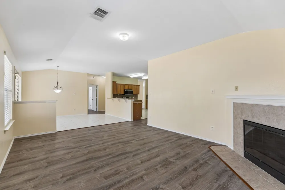 1512 Sweet Leaf Lane Pflugerville, TX 78660